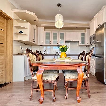 Apartamenty Marea Rentals Beniowskiego 우스트카 외부 사진