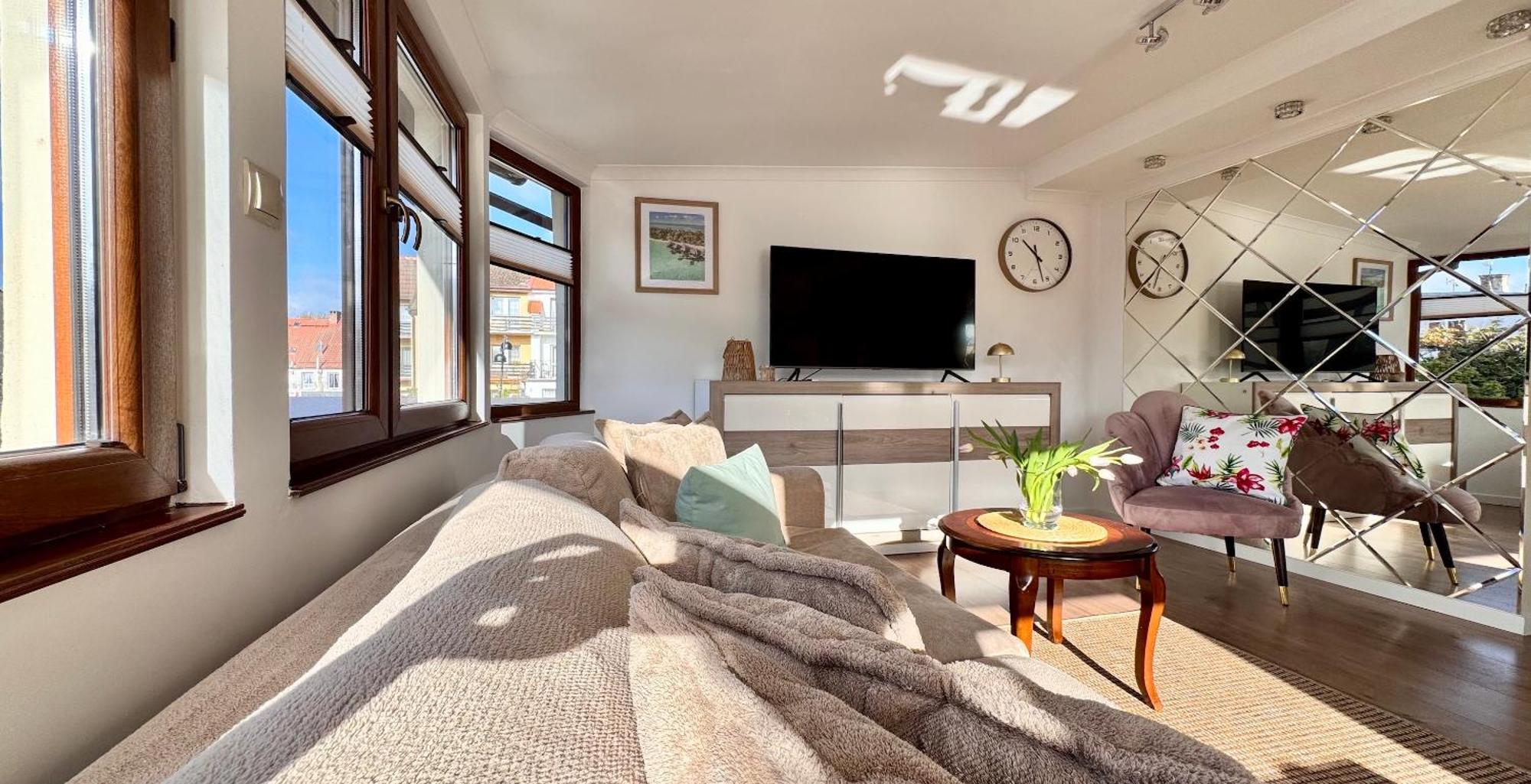 Apartamenty Marea Rentals Beniowskiego 우스트카 외부 사진