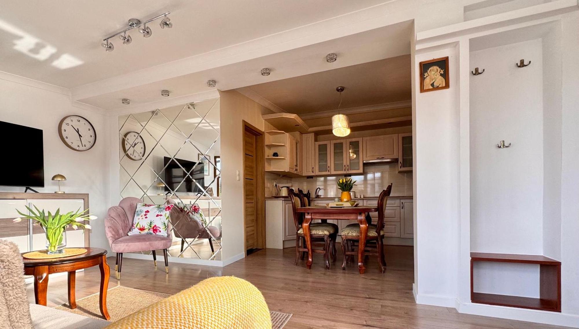 Apartamenty Marea Rentals Beniowskiego 우스트카 외부 사진